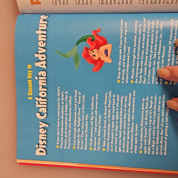 3 Disneyland Guides Collectible no markings 2009 2012 2017 Companion guide - Picture 12 of 14